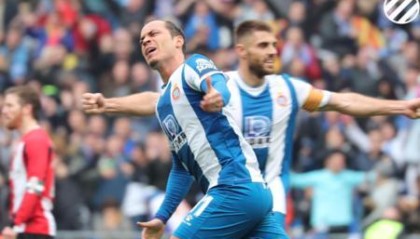  美因茨主场击退奥格斯堡，收获本赛季首次连胜  