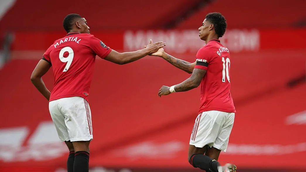  南安普顿老将传射建功助球队力克狼队