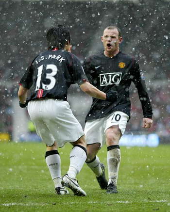  比勒菲尔德顽强拼搏，客场逼平联赛领头羊